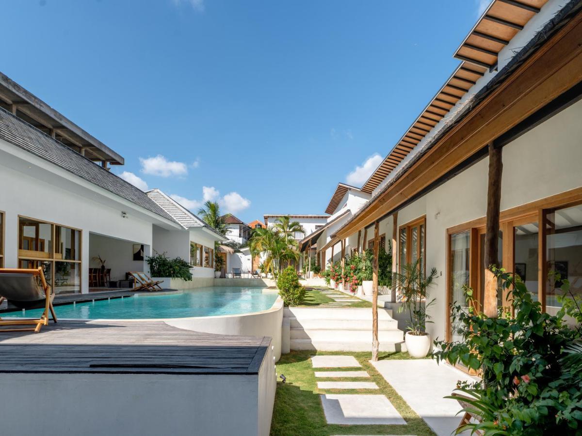 Berawa Village Managed By Cpm Bali Canggu Exterior foto